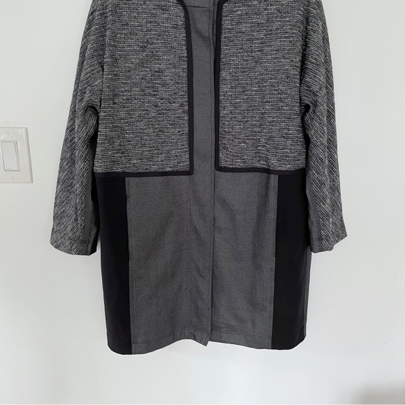 NWOT Rare Lululemon Cocoon Car coat size M - Picture 12 of 16